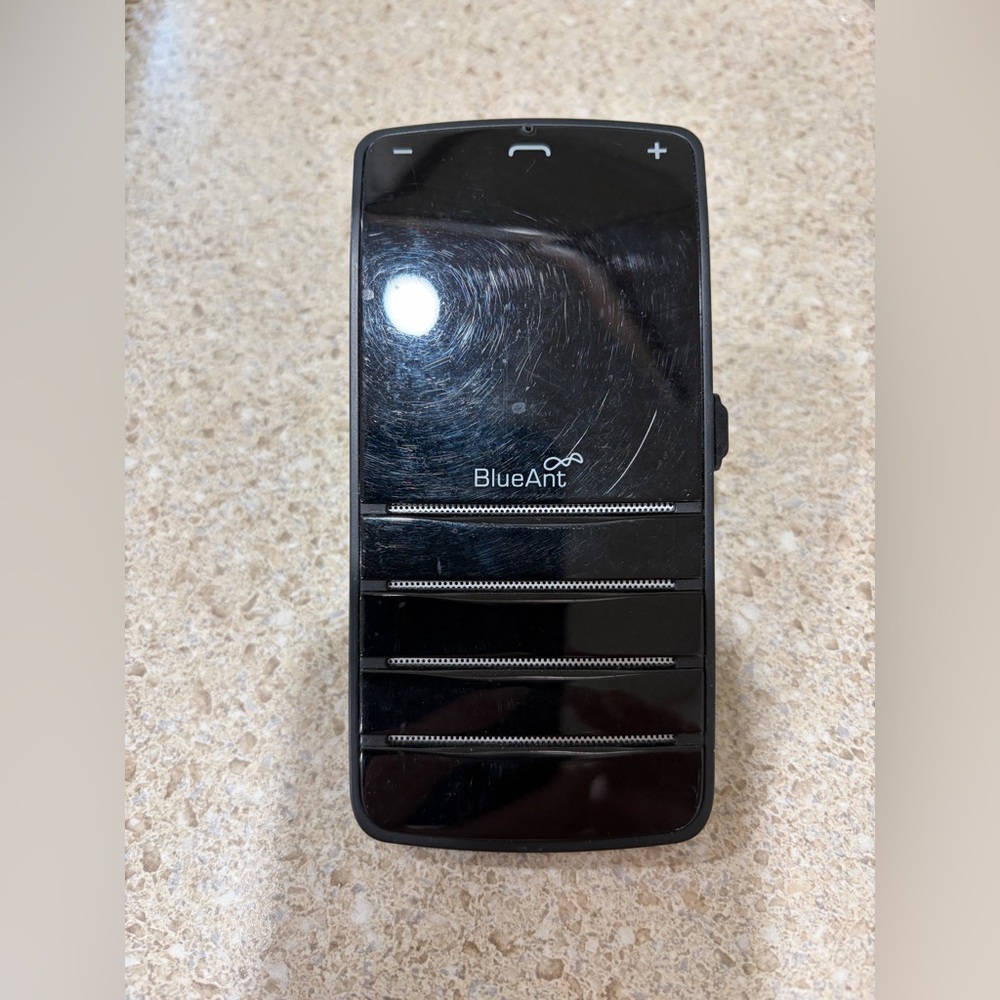 BlueAnt Commute wireless/hands free blue tooth/speakerphone.